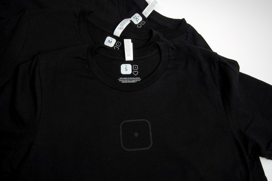 T-kreklu apdruka sietspiedē, birkas druka