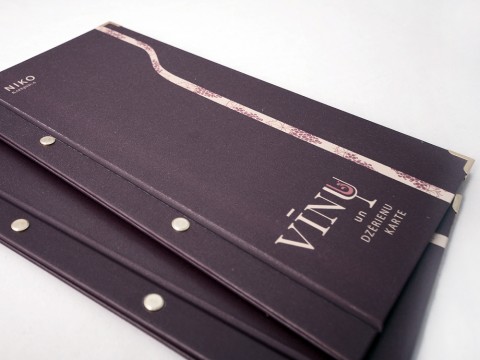 Vīna menu izgatavošana